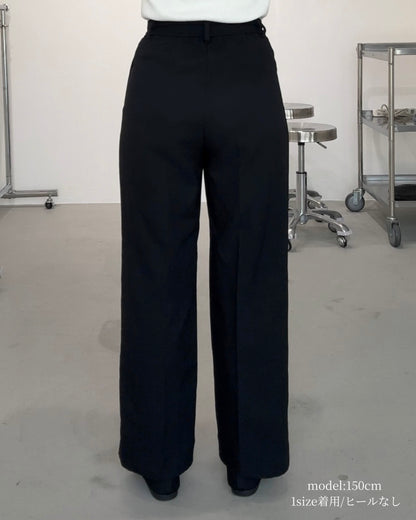 美脚見えタックワイドストレートパンツ