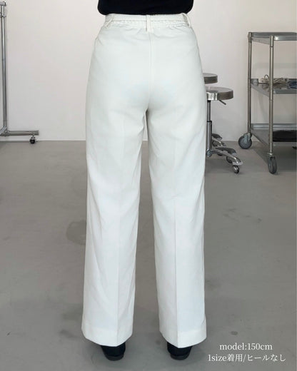 美脚見えタックワイドストレートパンツ
